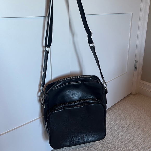 Matt & Nat crossbody bag, Brand new never used, in excellent condition. - Picture 1 of 4
